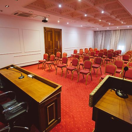 Star Hill Hotel & Spa Приштина Экстерьер фото
