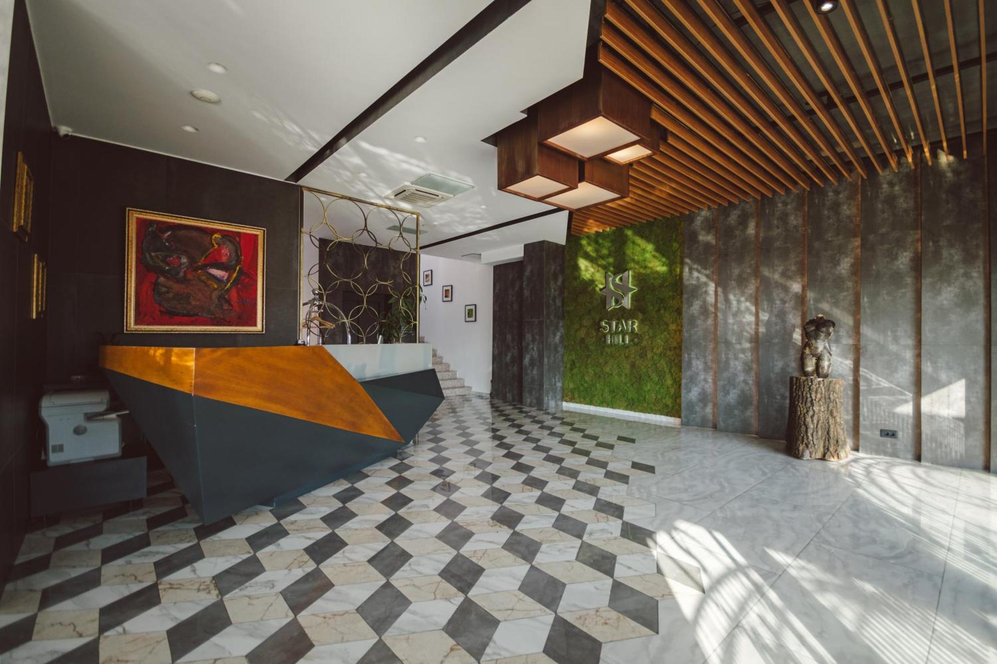 Star Hill Hotel & Spa Приштина Экстерьер фото