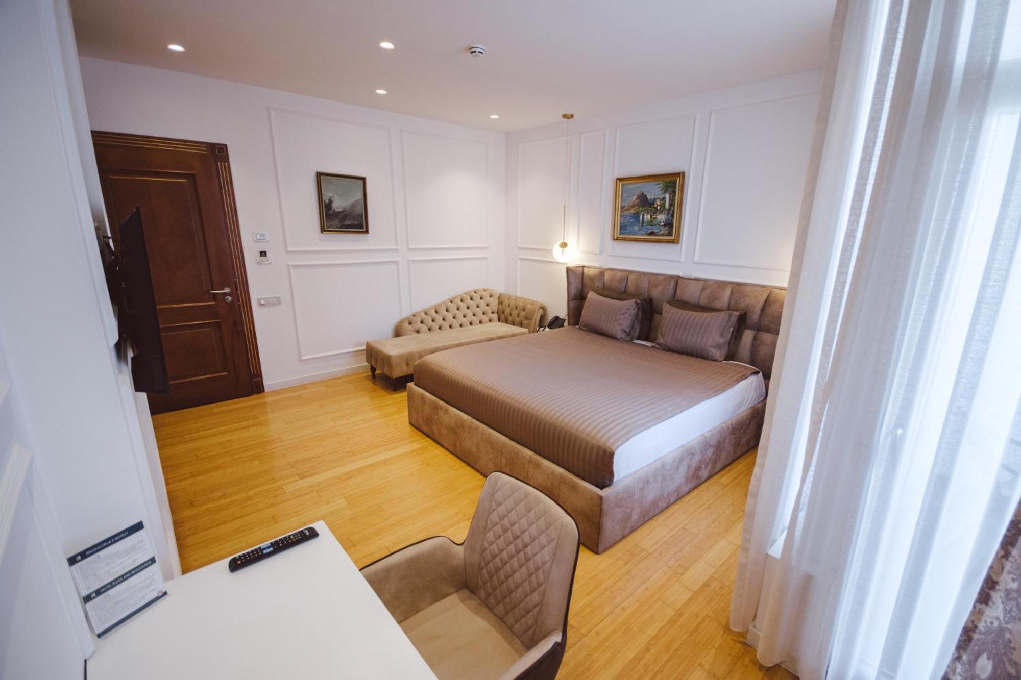 Star Hill Hotel & Spa Приштина Экстерьер фото