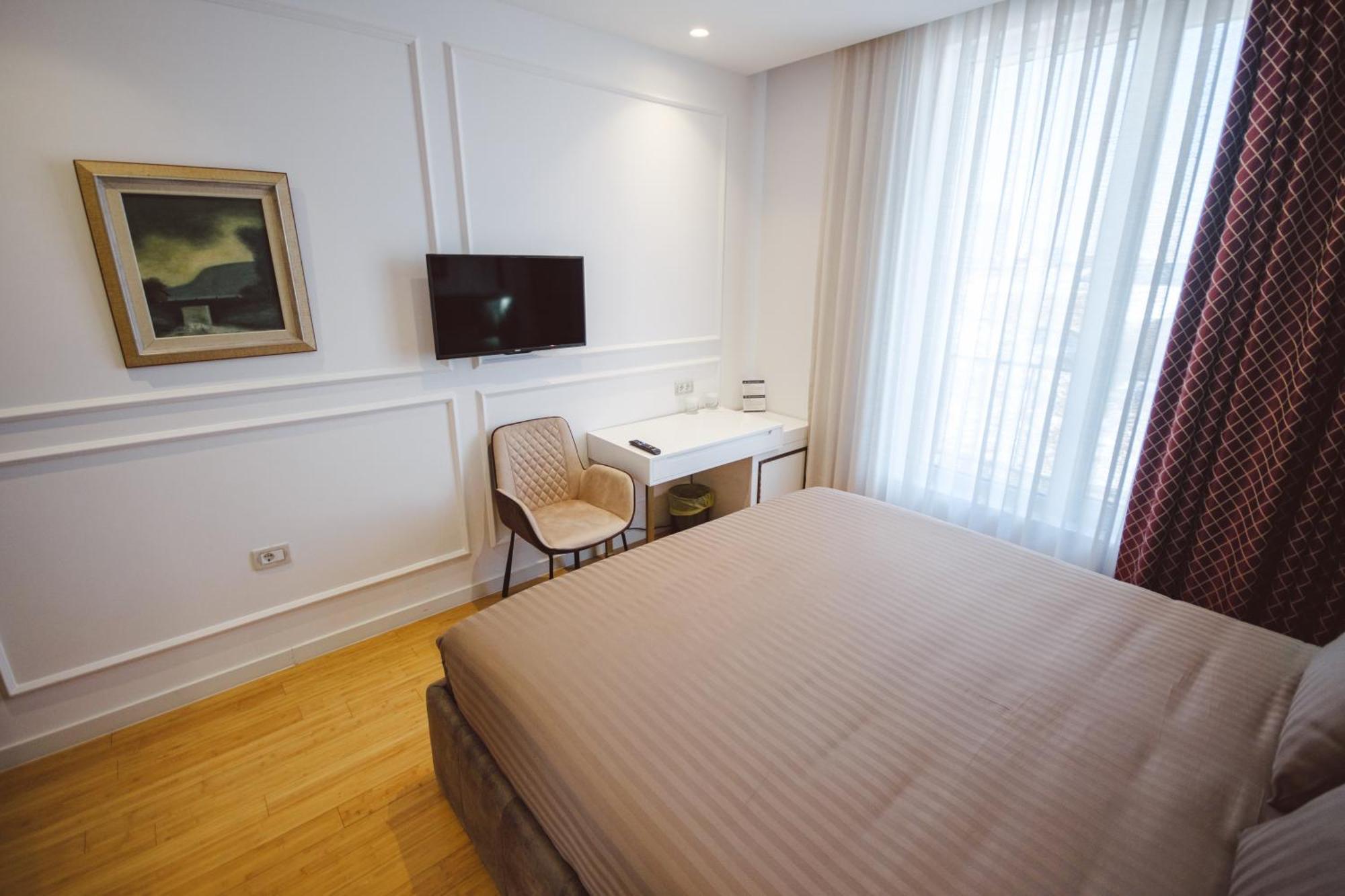 Star Hill Hotel & Spa Приштина Экстерьер фото