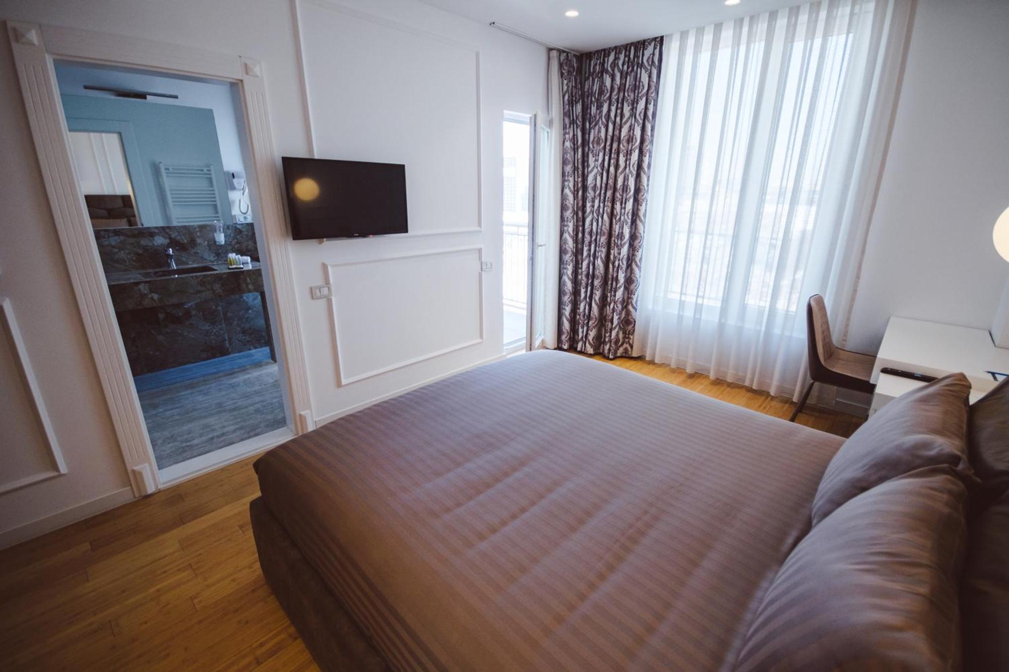 Star Hill Hotel & Spa Приштина Экстерьер фото