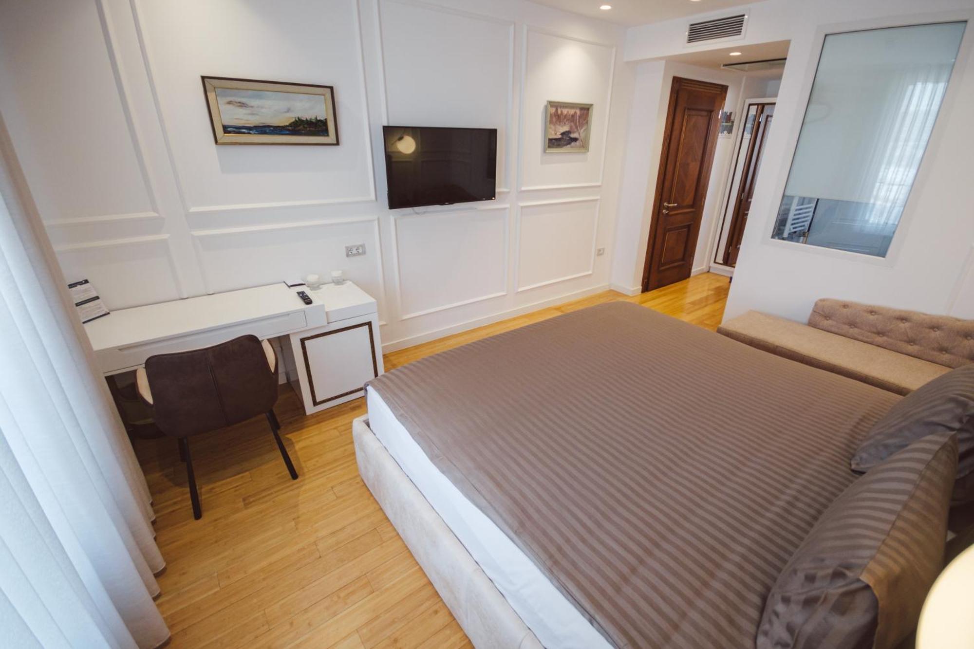 Star Hill Hotel & Spa Приштина Экстерьер фото