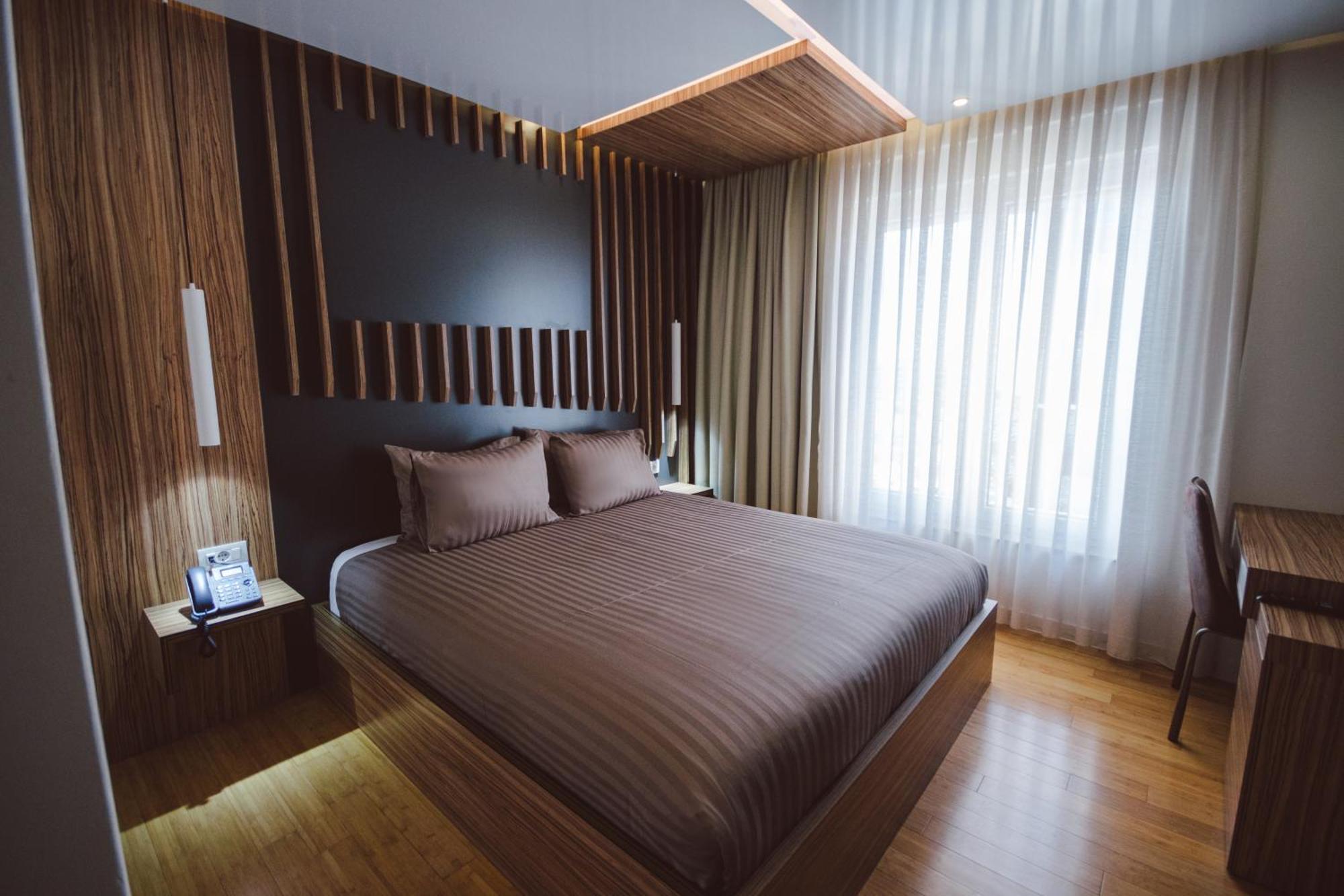 Star Hill Hotel & Spa Приштина Экстерьер фото